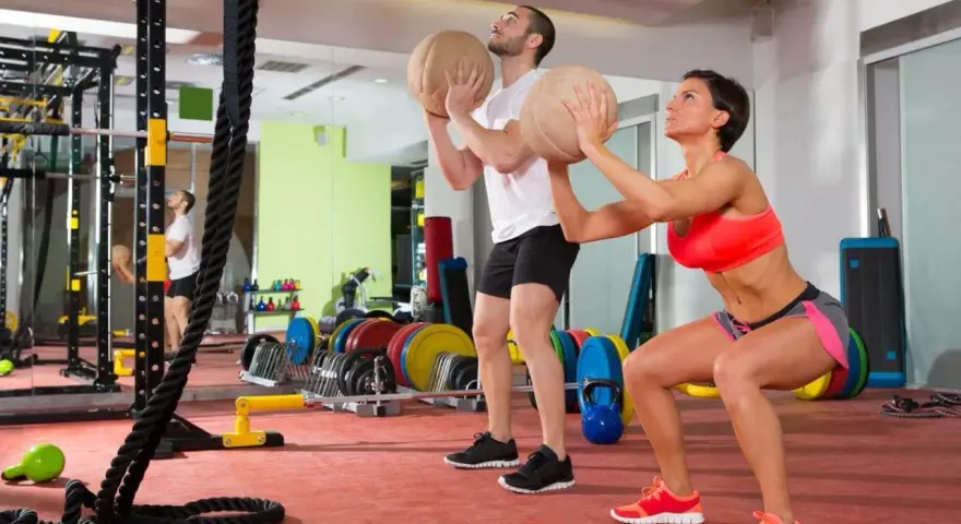 Jak ułożyć trening CrossFit? Twój plan na prawdziwy progres.