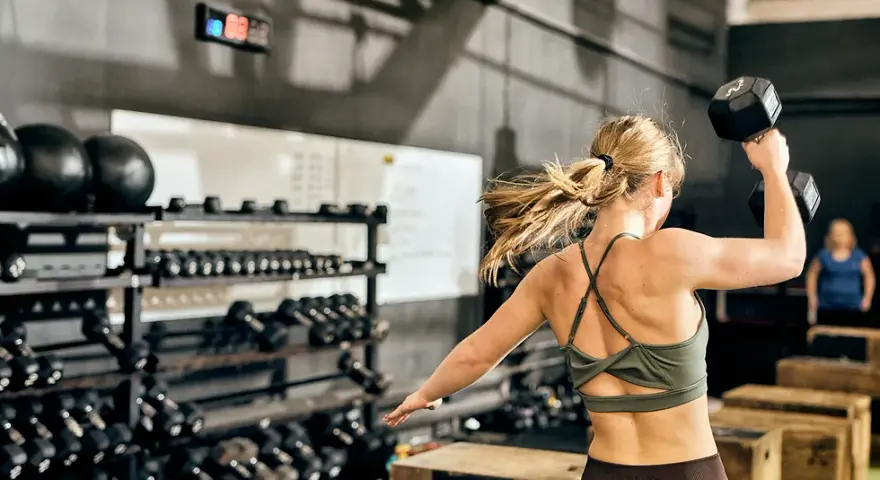 Cardio czy siłowy? Jak łączyć dla redukcji i zdrowia?