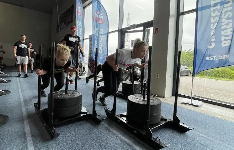 Gdzie trenować CrossFit w Białymstoku? Boxy, ceny, start!